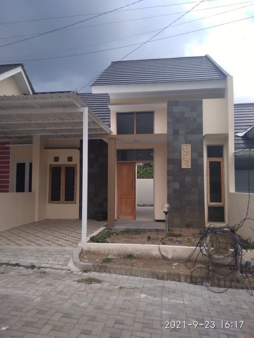 foto tampak rumah tipe 56 perumahan Bukit Royal Kencana 2