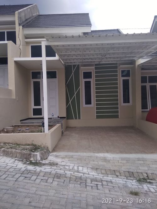 foto tampak rumah tipe 45 perumahan Bukit Royal Kencana 2