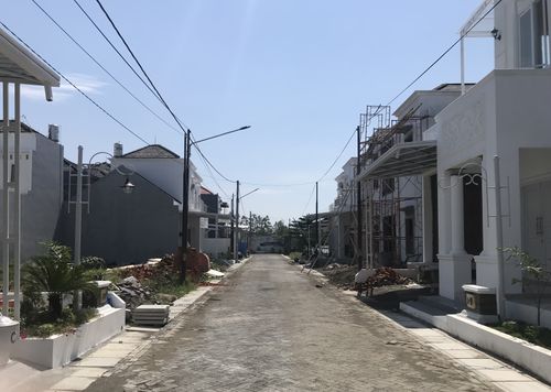foto posisi tengah perumahan SAPPHIRE ESTATE TEGAL