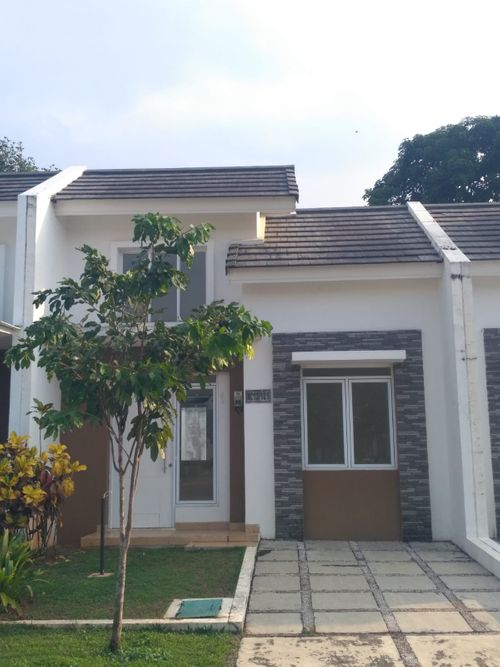 foto tampak rumah tipe NC12-0105 perumahan SERPONG NATURA CITY