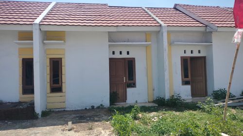 foto tampak rumah tipe 36/60 perumahan GRAND RIZQI EFENDI II