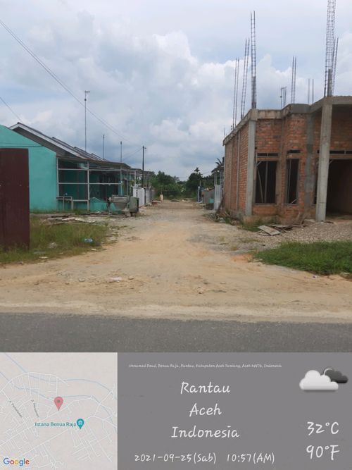 foto gerbang perumahan NAURA RESIDENCE III