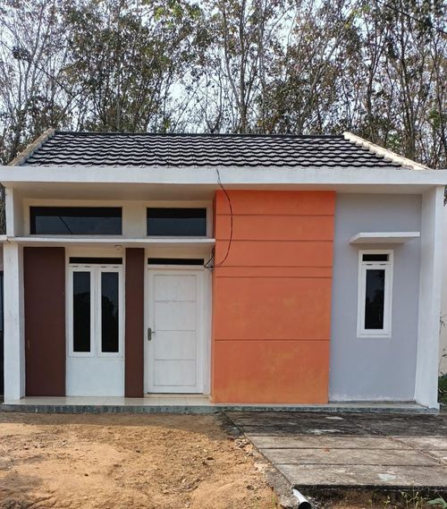 foto tampak rumah tipe 36/108 perumahan RATU RESIDENCE 
