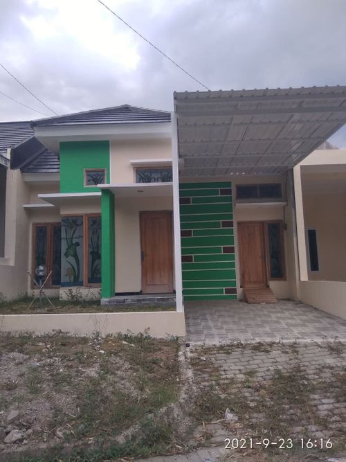 foto tampak rumah tipe 66 perumahan Bukit Royal Kencana 2