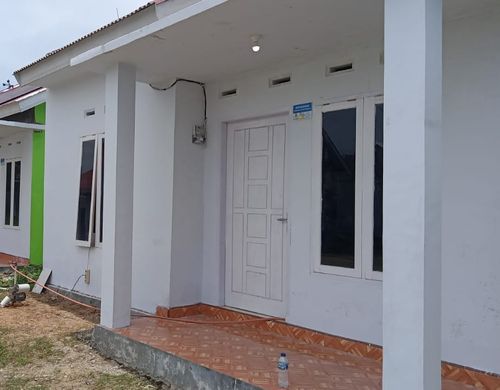 foto tampak rumah tipe BLOK B 06 perumahan GRAHA RETNI PERMAI