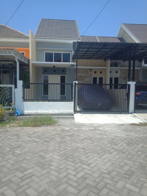 foto contoh rumah perumahan Berlian Cluster