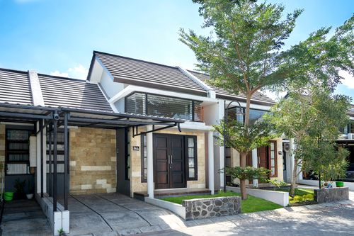 foto tampak rumah tipe Pearl perumahan Grand Permata Residence
