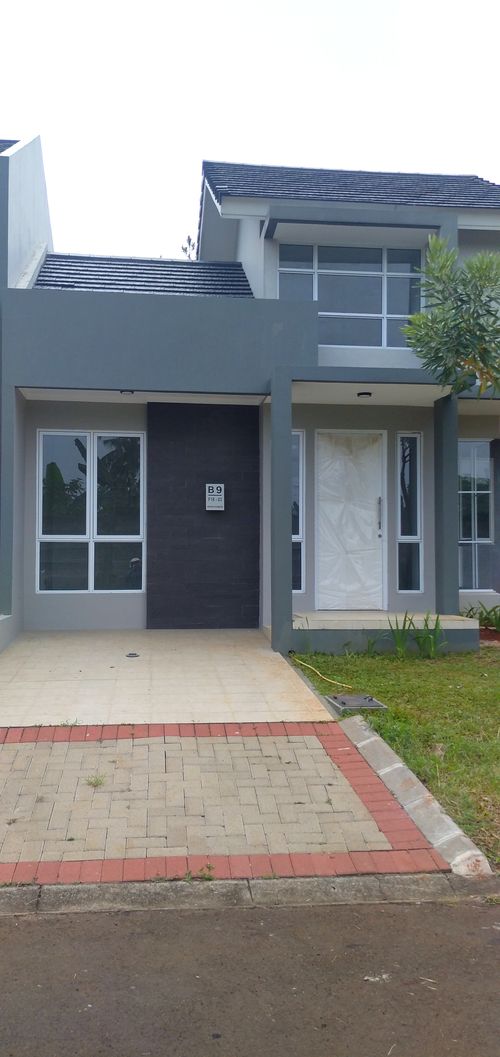 foto tampak rumah tipe URBANA SUDUT perumahan ORIANA PERMATA BINTARO JAYA
