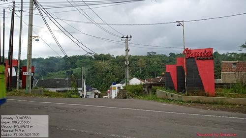 foto gerbang perumahan Vania Regency 2
