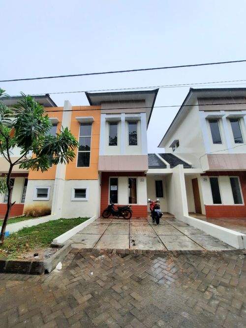 foto tampak rumah tipe RUBY STD perumahan PAGODAM - MUTIARA GADING 1