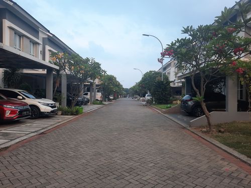 foto posisi tengah perumahan Jakarta Garden City