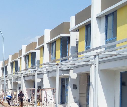 foto tampak rumah tipe Peony 4,5 x 10 perumahan PIK2 - DISTRICT 17