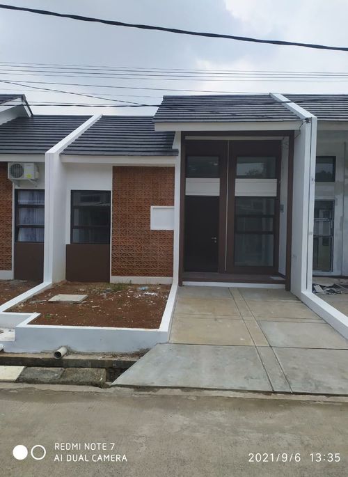 foto tampak rumah tipe 36/73 perumahan PADMA SERPONG