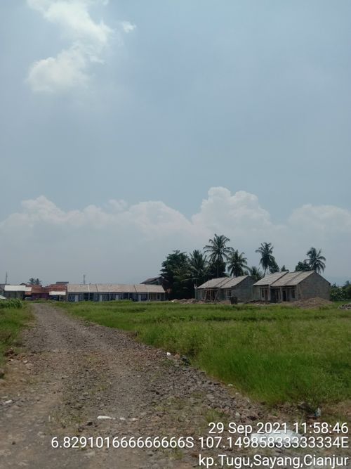foto posisi tengah perumahan PERUMAHAN BUMI INDAH LESTARI