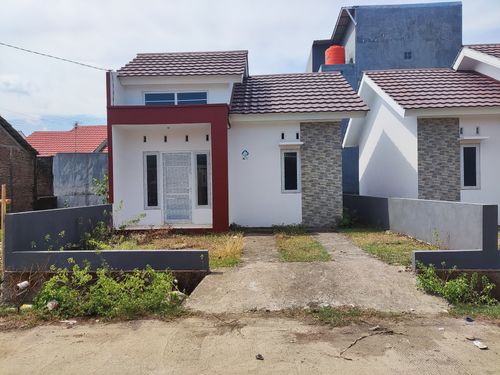 foto posisi tengah perumahan BUMI TAMALANREA PERMAI
