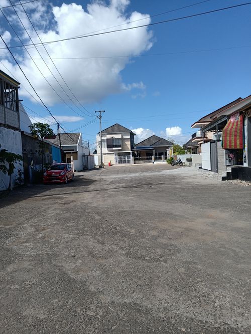 foto posisi tengah perumahan Topaz Residence 3
