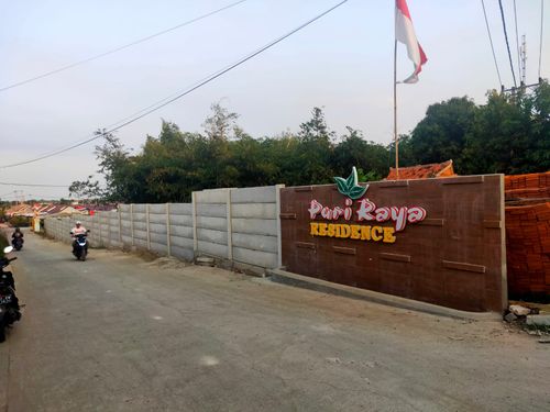 foto gerbang perumahan PURI RAYA RESIDENCE II