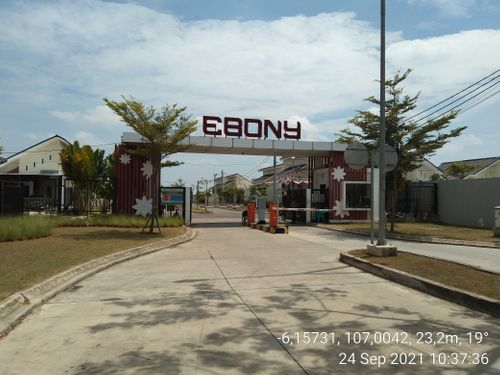 foto gerbang perumahan CLUSTER EBONY