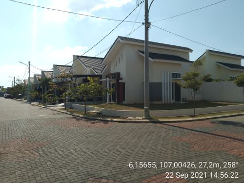 foto posisi tengah perumahan CLUSTER EBONY