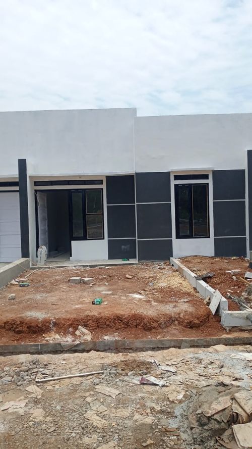 foto tampak rumah tipe 32/66 perumahan KURNIA RESIDENCE CIPUNAGARA