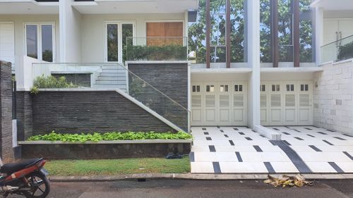 foto contoh rumah perumahan Taman Kencana