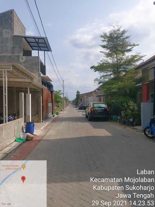 foto posisi tengah perumahan Graha Mandiri Laban