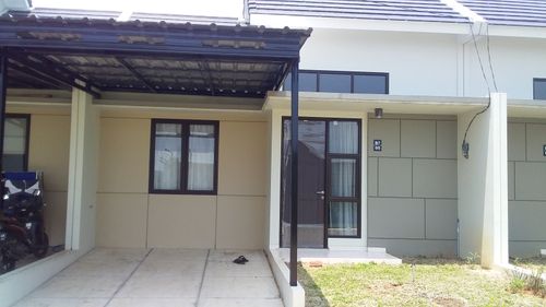foto tampak rumah tipe 77/45 perumahan KSO PURI CEMPAKA