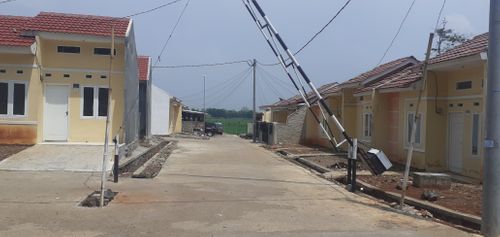 foto gerbang perumahan CLUSTER GRAHA MADANI 2