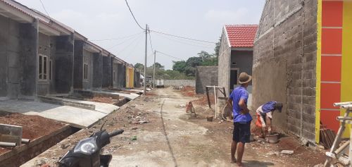foto posisi tengah perumahan CLUSTER GRAHA MADANI 2