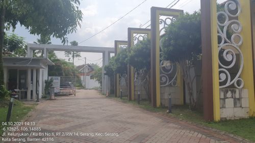 foto gerbang perumahan GRAND ARFA RESORT