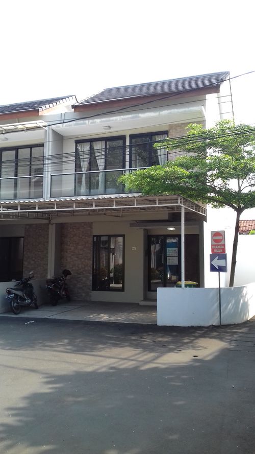 foto tampak rumah tipe 1 perumahan Elysian Residence