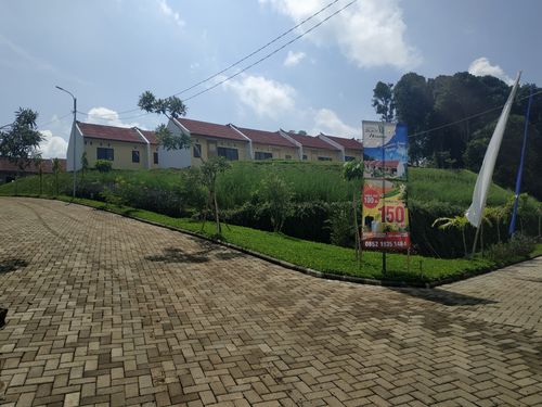 foto gerbang perumahan TAMAN BUKIT NIRWANA TAHAP 2