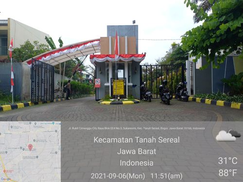 foto gerbang perumahan Bukit Cimanggu City unit II