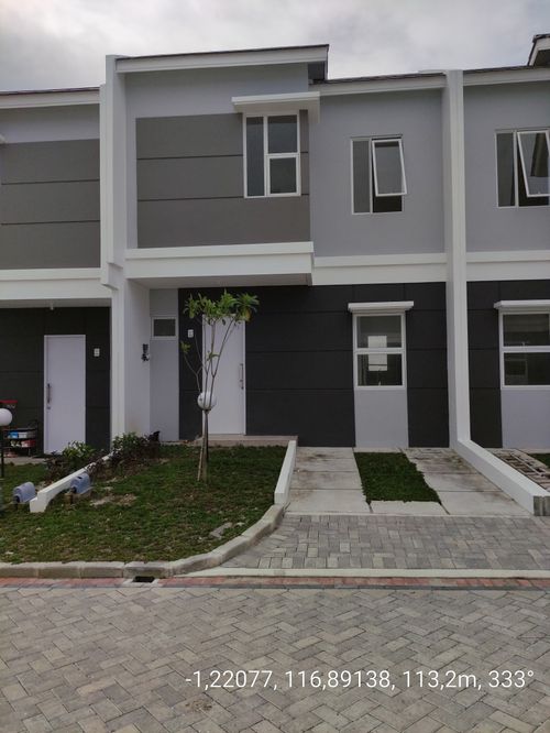 foto tampak rumah tipe 47 perumahan Grand City Balikpapan Cluster Hayfield
