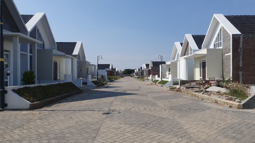foto posisi tengah perumahan AMIRA TOWN HOUSE