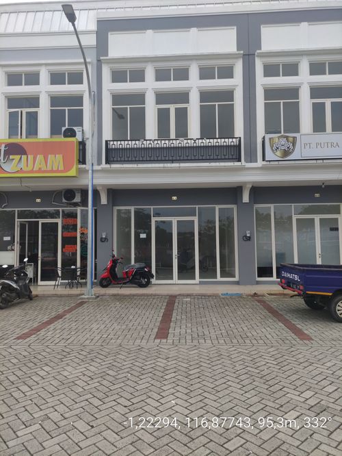 foto contoh rumah perumahan Grand City Balikpapan Cluster Golden Boulevard