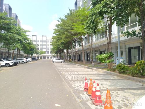 foto posisi tengah perumahan OFFICE PARK KHI