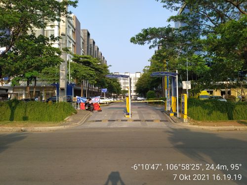 foto gerbang perumahan OFFICE PARK KHI