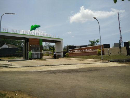 foto gerbang perumahan BUKIT INDAH PERMAI