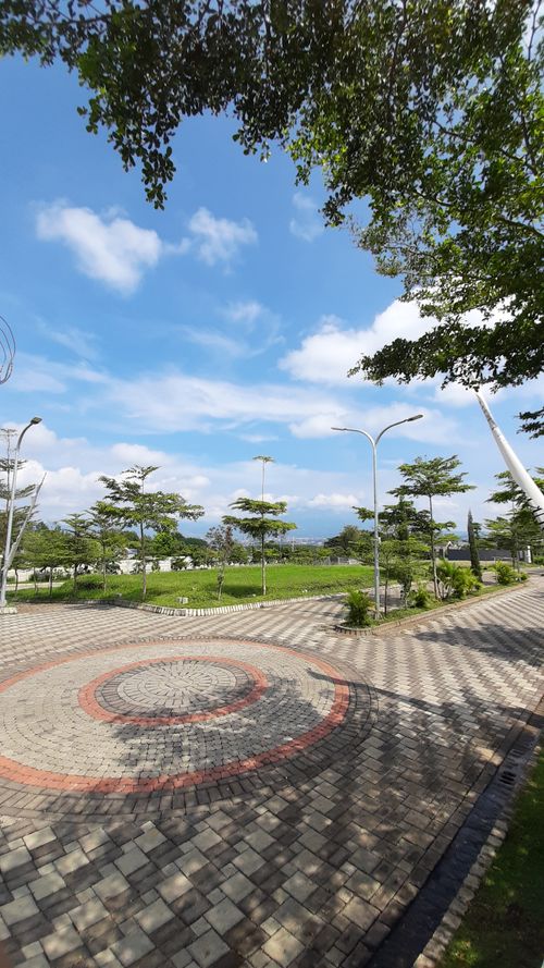 foto posisi tengah perumahan BUKIT INDAH PERMAI
