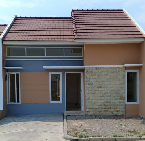 foto tampak rumah tipe 36/106 perumahan Royal Tendean Residence