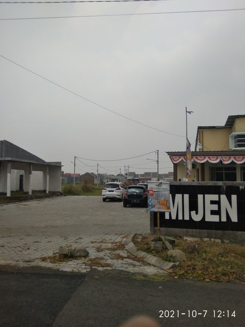 foto gerbang perumahan GKR Cluster MIJEN TOWN HOUSE