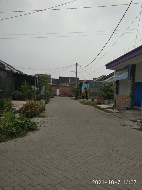foto posisi tengah perumahan GKR Cluster MIJEN TOWN HOUSE