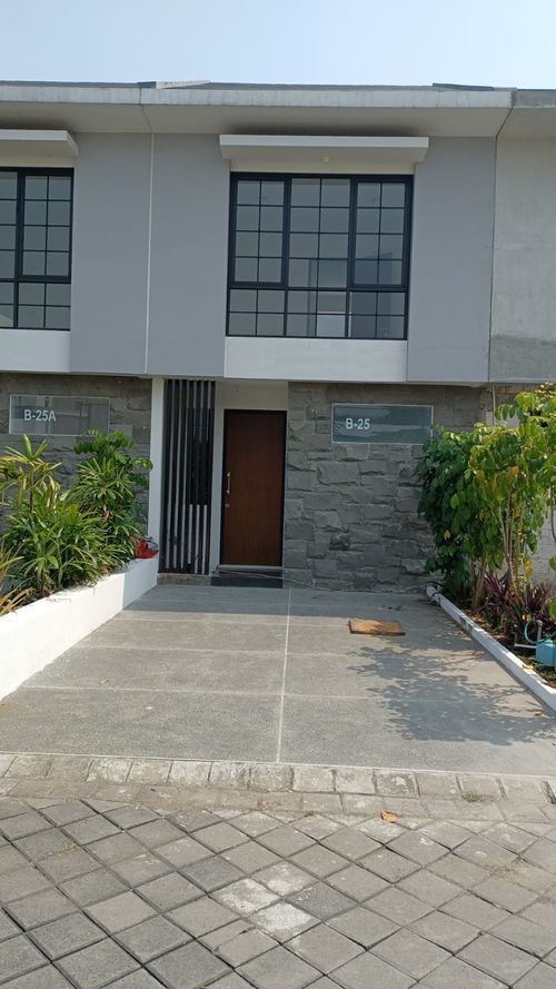foto tampak rumah tipe TULIP perumahan FOREST MANSION