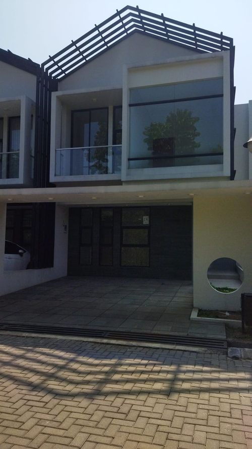 foto tampak rumah tipe Serenity perumahan PT Graha Pinus Asri