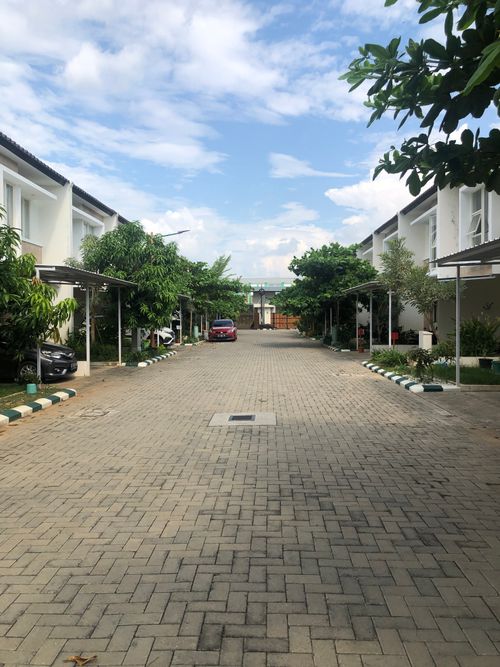 foto posisi tengah perumahan CLARITI RESIDENCE
