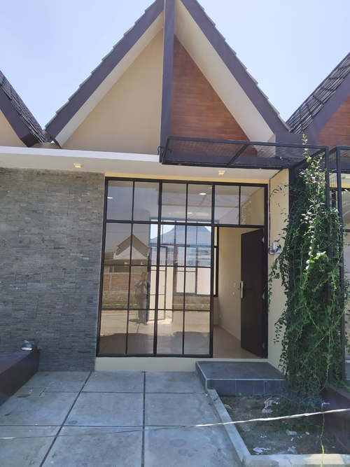 foto tampak rumah tipe D5 23/47 perumahan ARKANA RESIDENCE