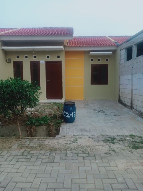 foto tampak rumah tipe 36/60 perumahan Savana Alam Serpong