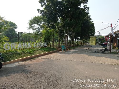 foto gerbang perumahan GRAHA LEGOK