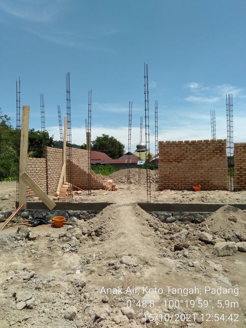 foto contoh rumah perumahan Permata Adiputra